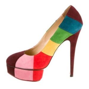 Worn a few times 💯 authentic